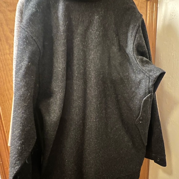 Filson Men's Charcoal Wool Jacket - Picture 8 of 8